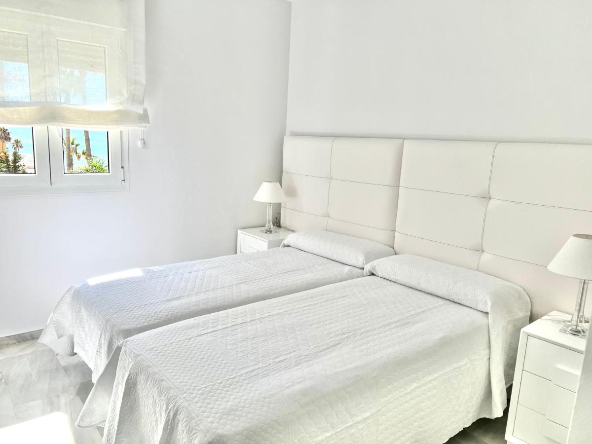Mi Capricho 170 Beachfront Apartment Sitio de Calahonda 外观 照片